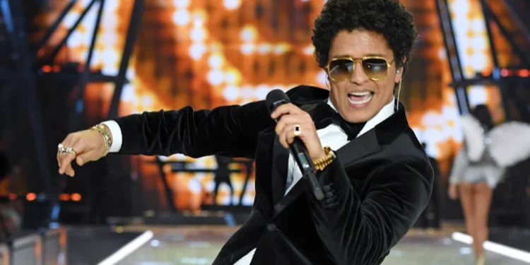 Bruno Mars anuncia su cuarto disco “The Romantic”